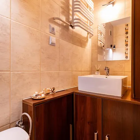 Urban Nest By Bookinghost Apartamento *